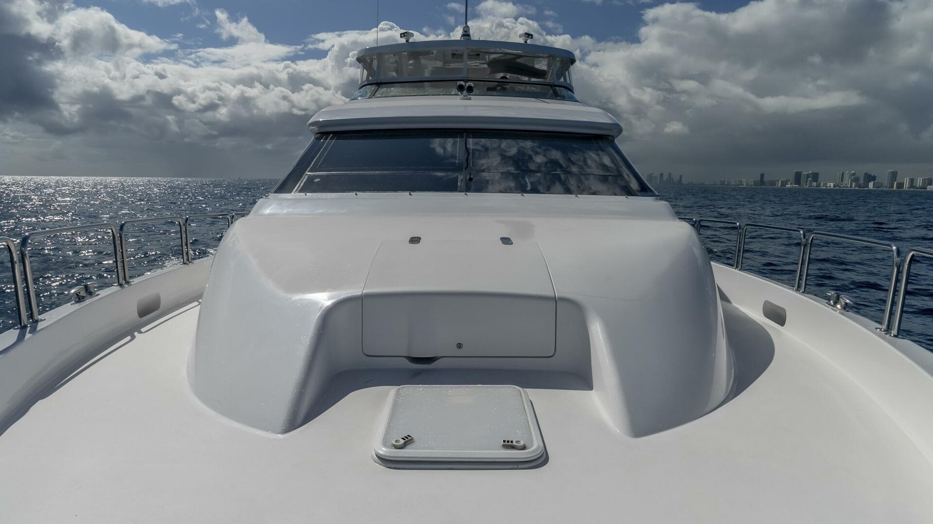 2007 Hatteras 80 — photo 22