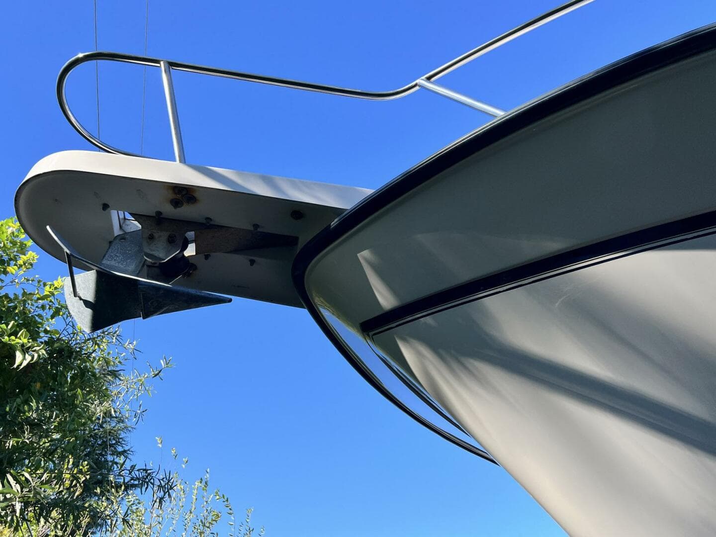 2004 Grady-White 330 Express — photo 38