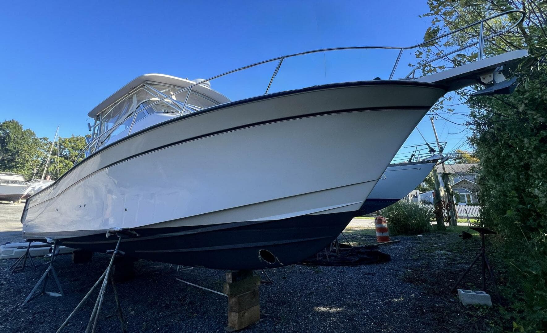 2004 Grady-White 330 Express — photo 40