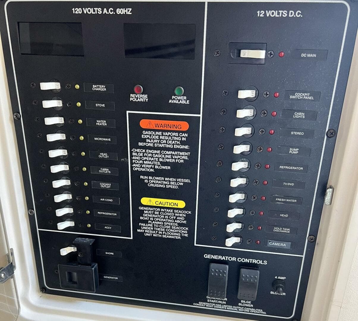 2004 Grady-White 330 Express — photo 26