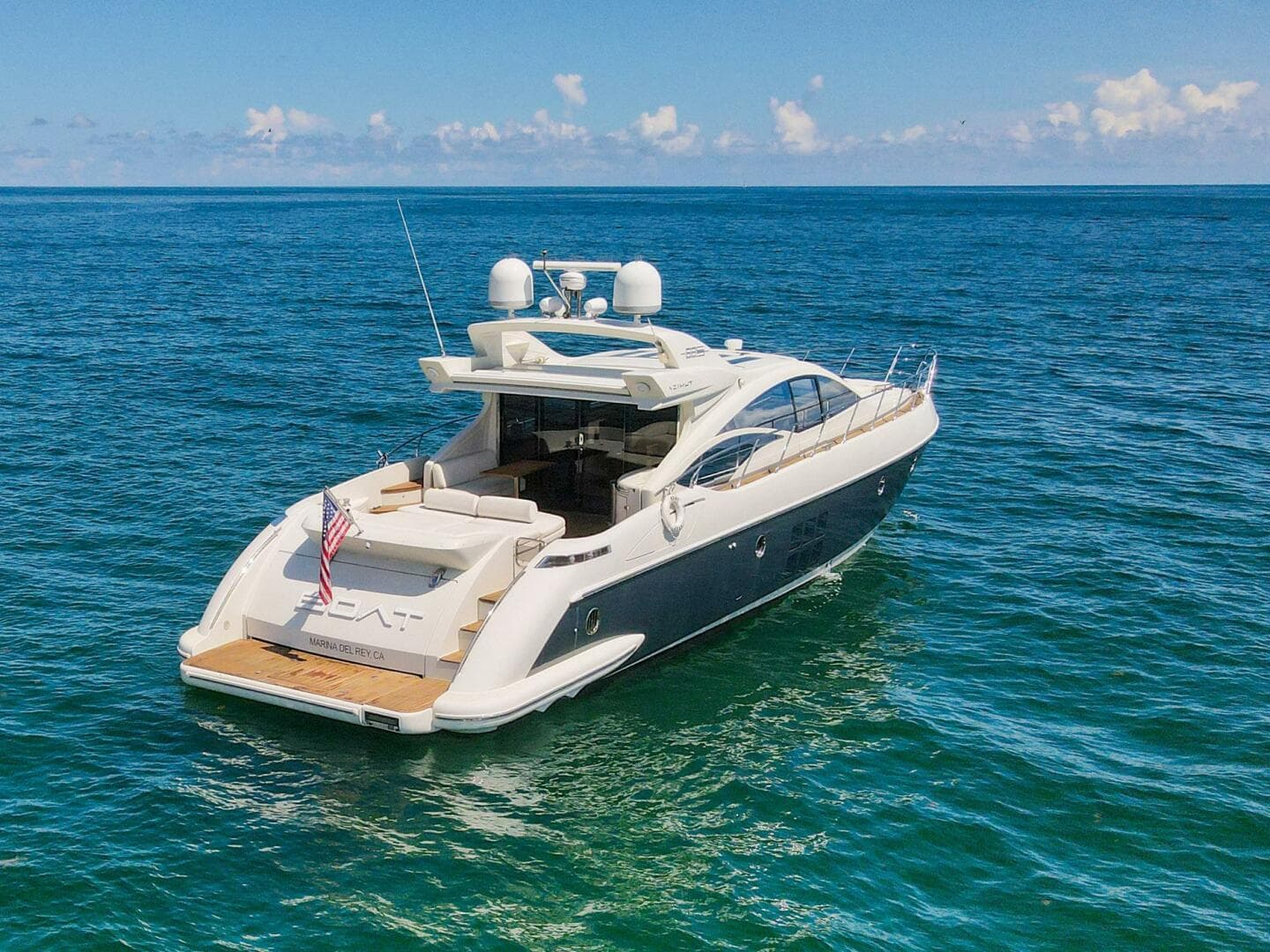 2011 Azimut 68S — photo 27