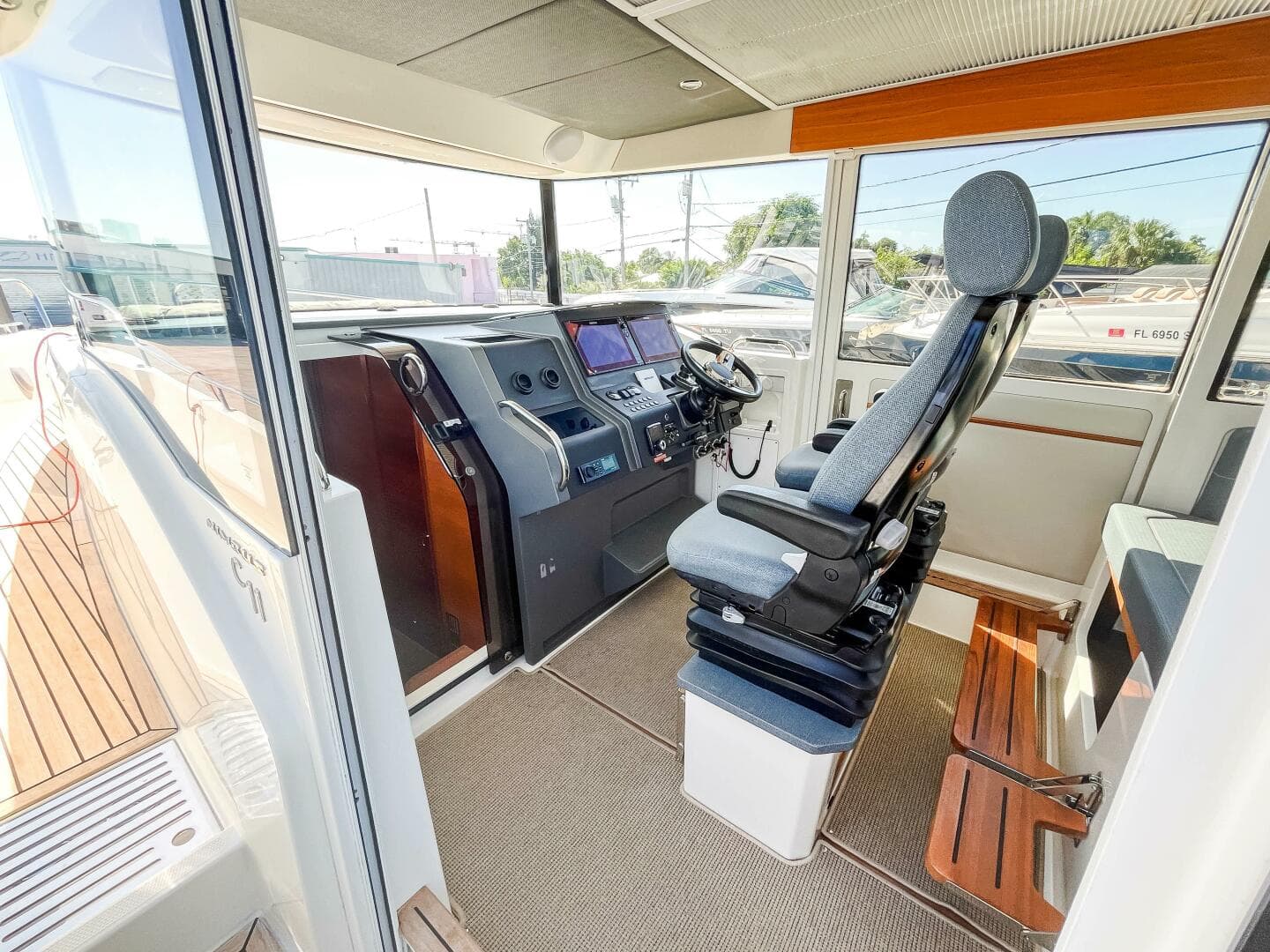 2021 Nimbus C11 — photo 10