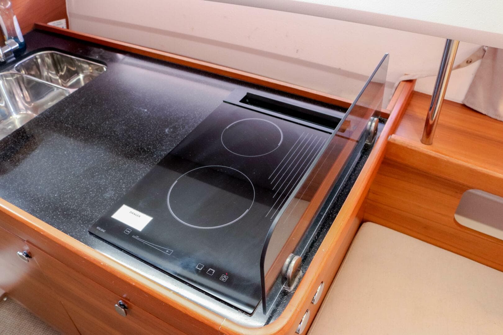 2021 Nimbus C11 — photo 13