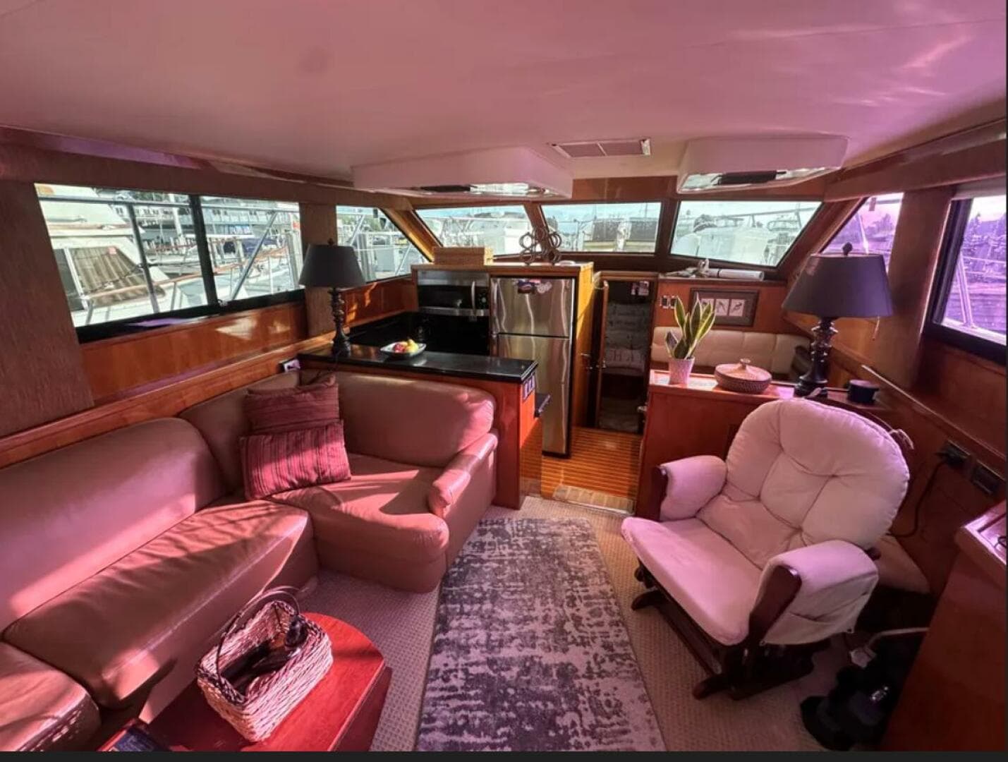 1994 Hatteras 48 Cockpit — photo 16