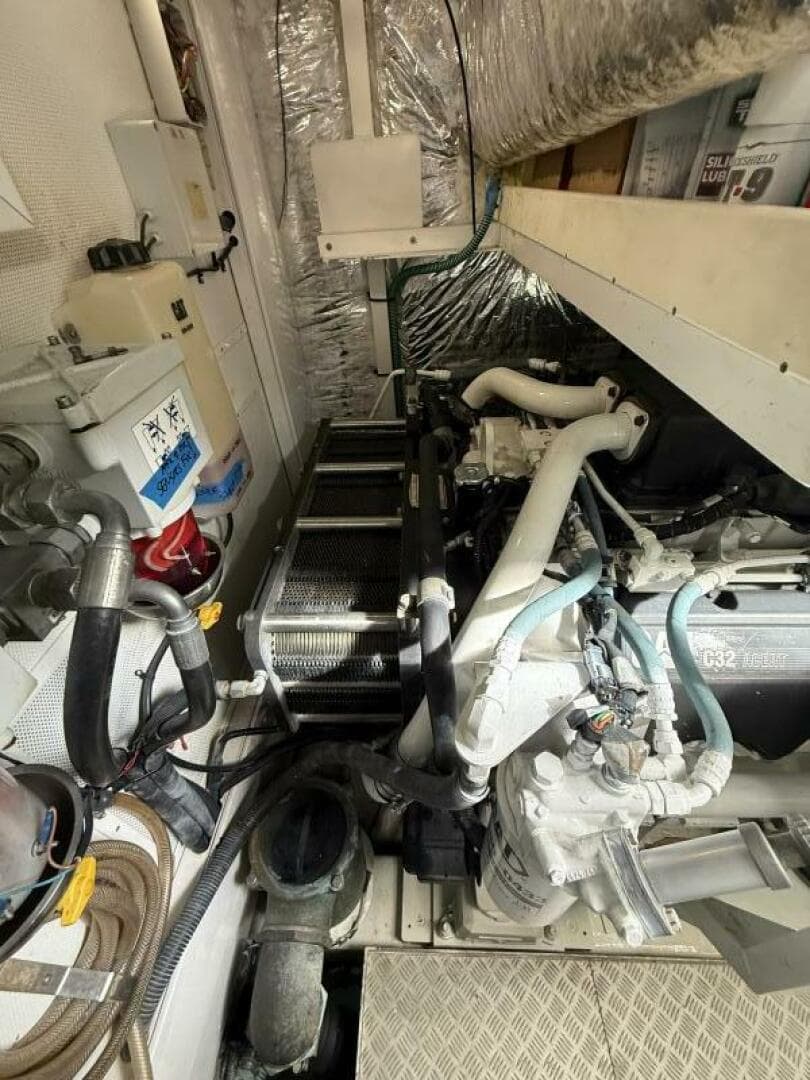 2014 Princess S72 — photo 48