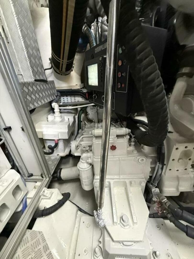 2014 Princess S72 — photo 37