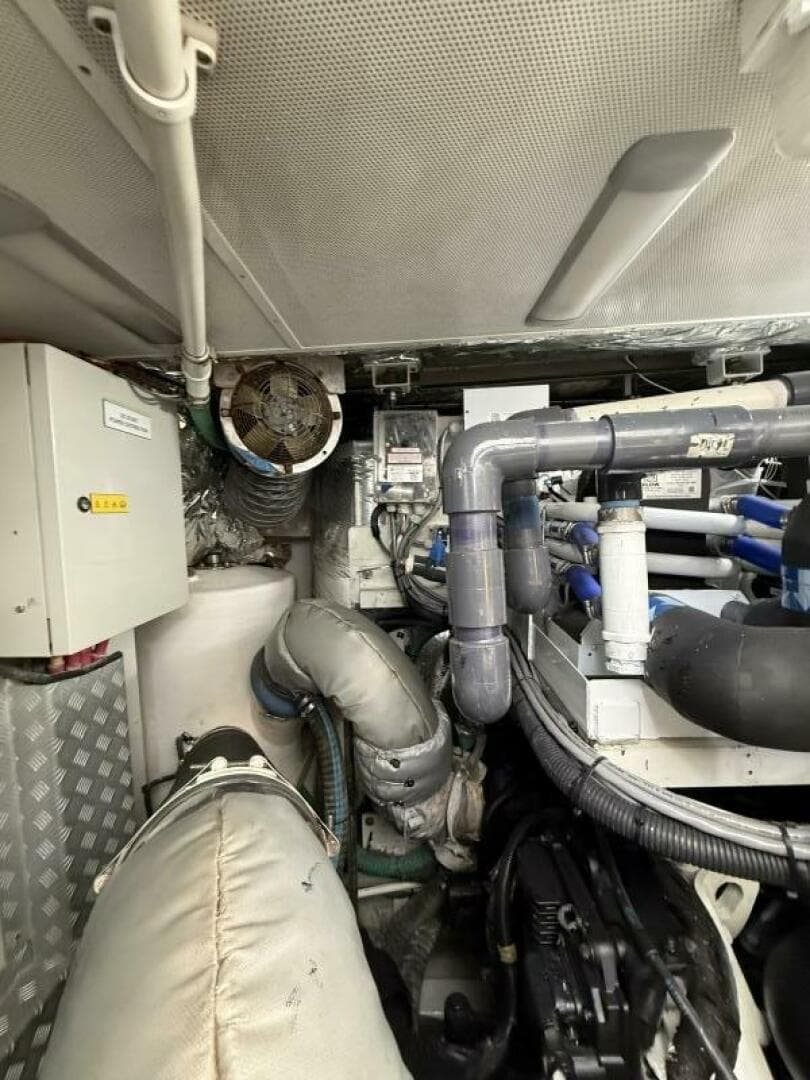 2014 Princess S72 — photo 39