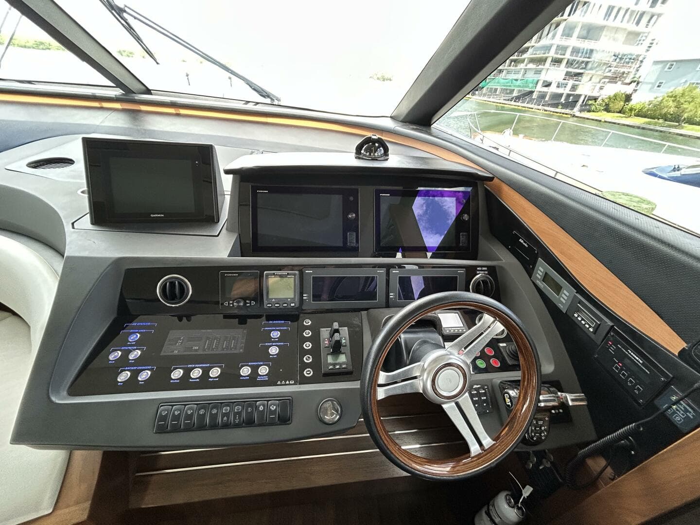 2014 Princess S72 — photo 15