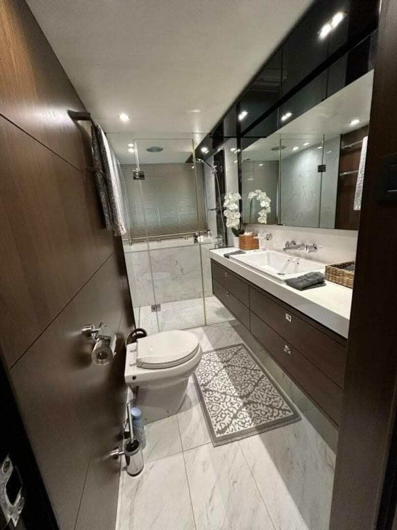 2014 Princess S72 — photo 23