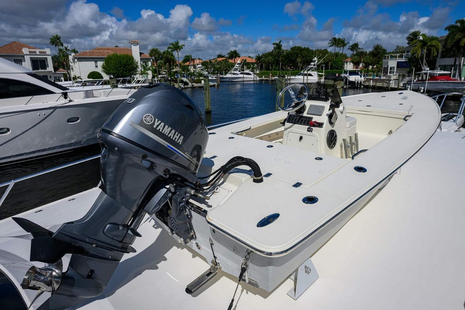 2018 Viking 72 Skybridge — photo 56