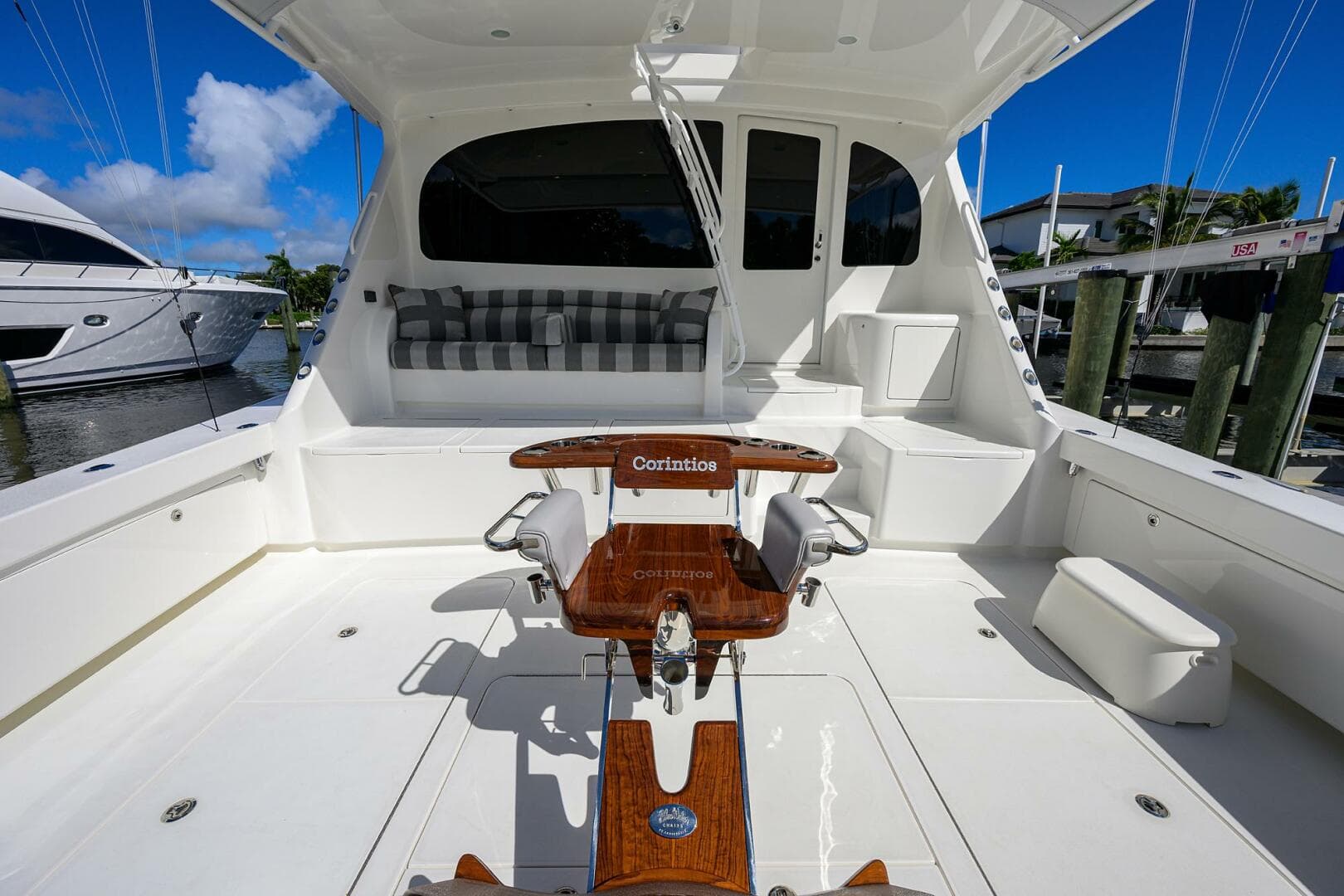 2018 Viking 72 Skybridge — photo 44