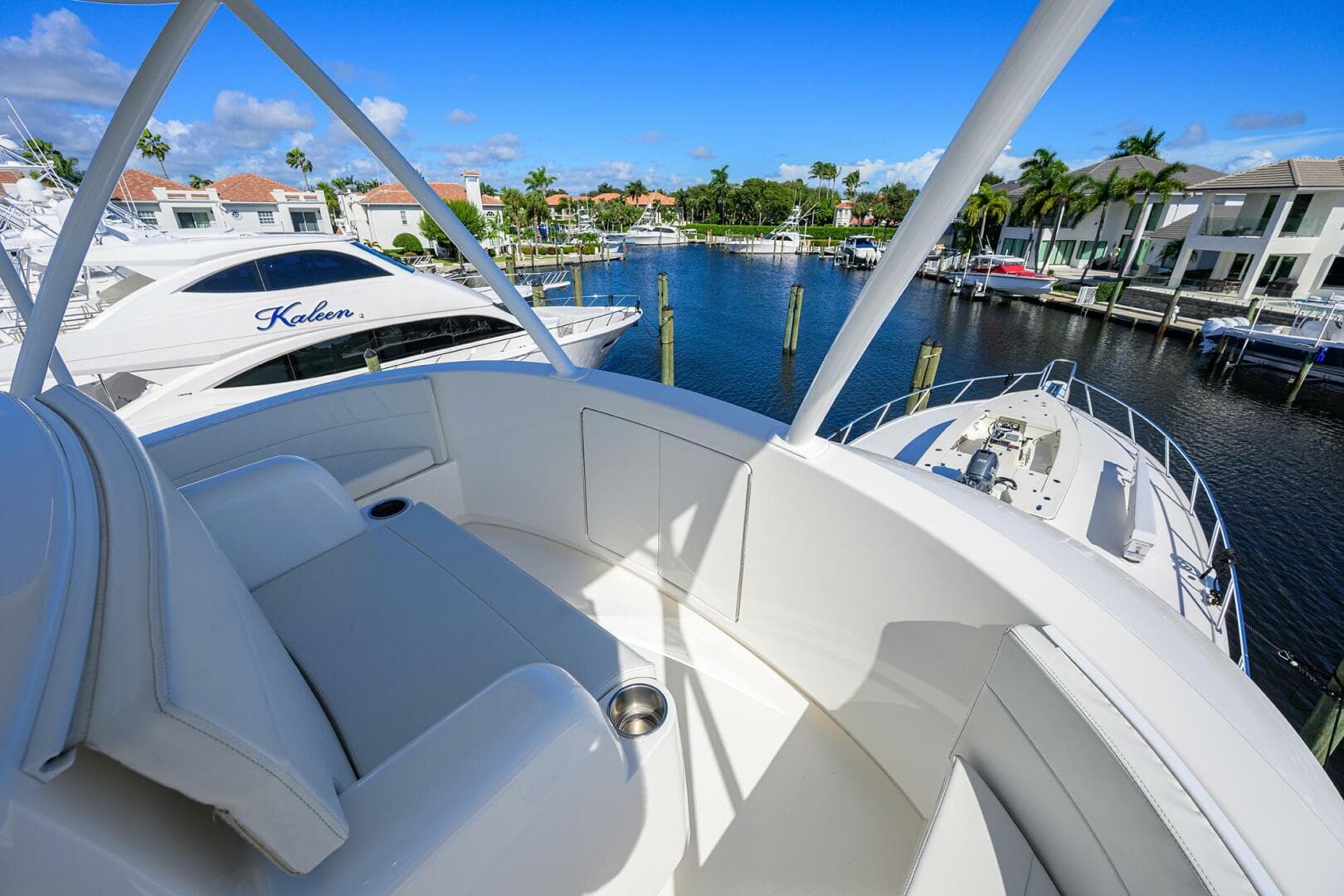 2018 Viking 72 Skybridge — photo 89