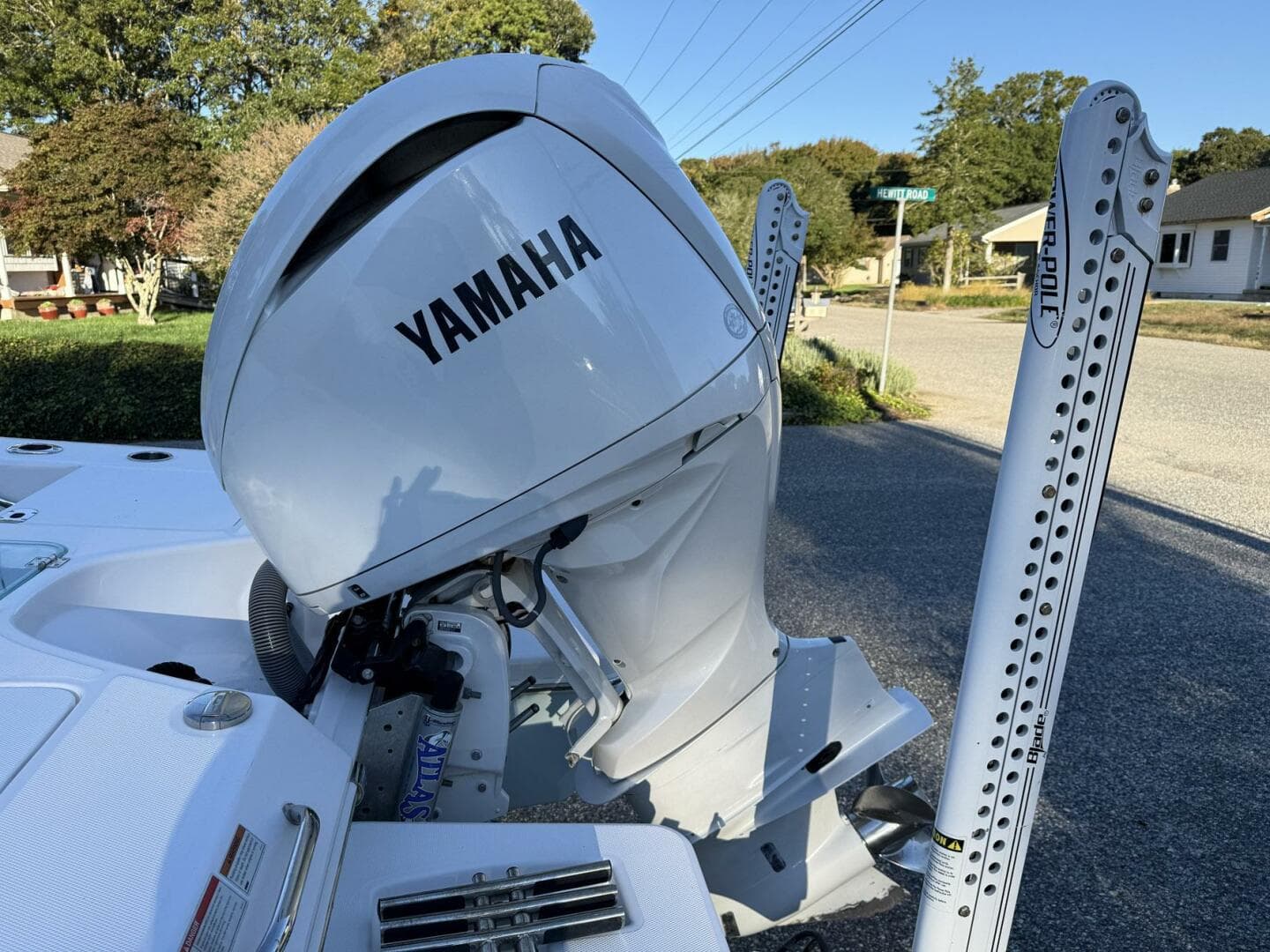 2023 Everglades 243 Center Console — photo 22