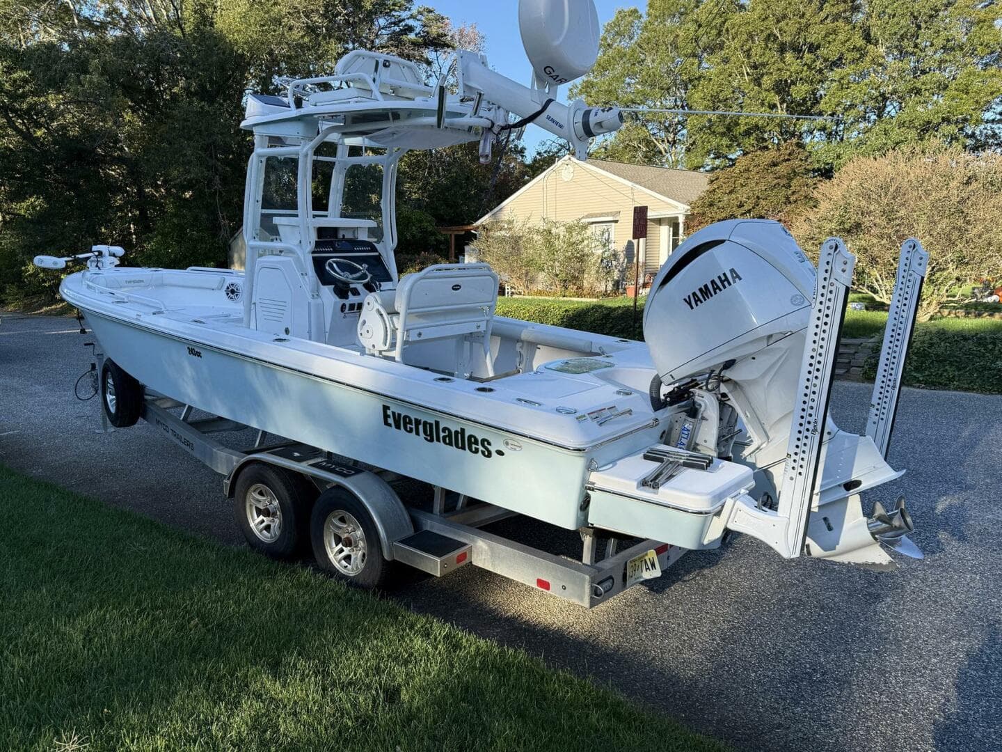2023 Everglades 243 Center Console — photo 26