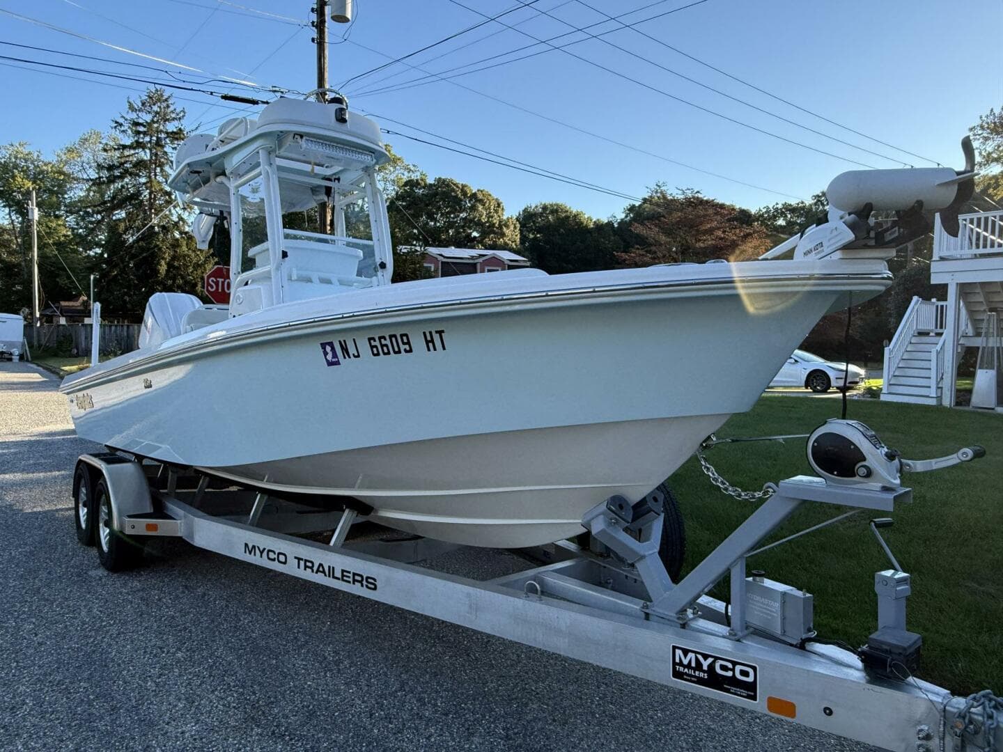 2023 Everglades 243 Center Console — photo 3