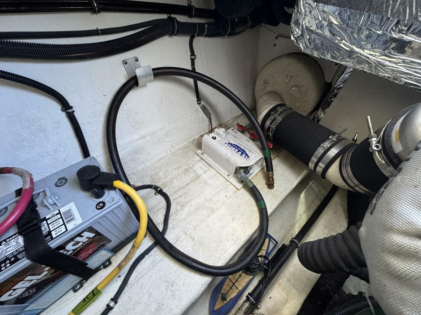 2005 Tiara Yachts 3200 Open — photo 61