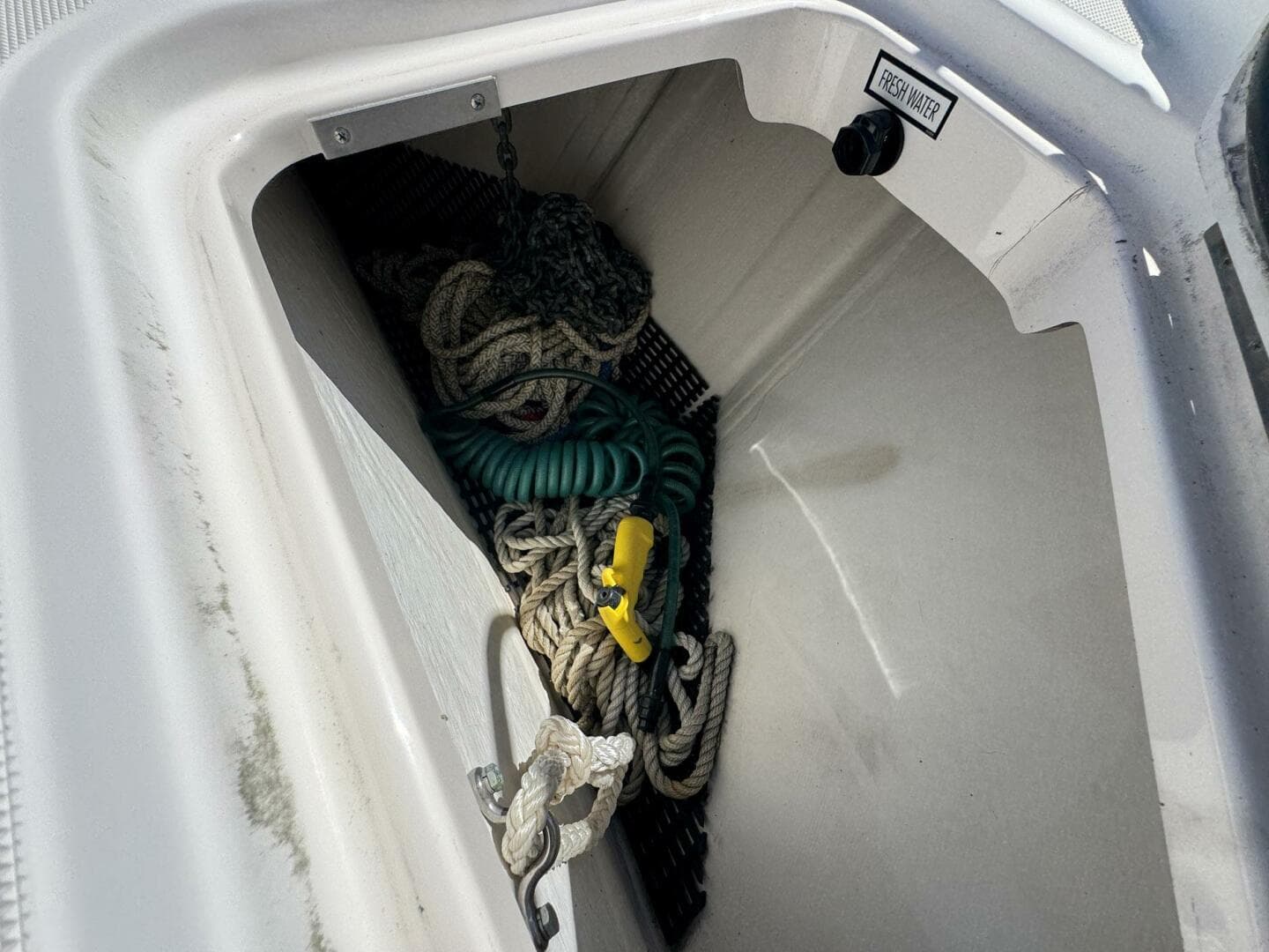 2005 Tiara Yachts 3200 Open — photo 12