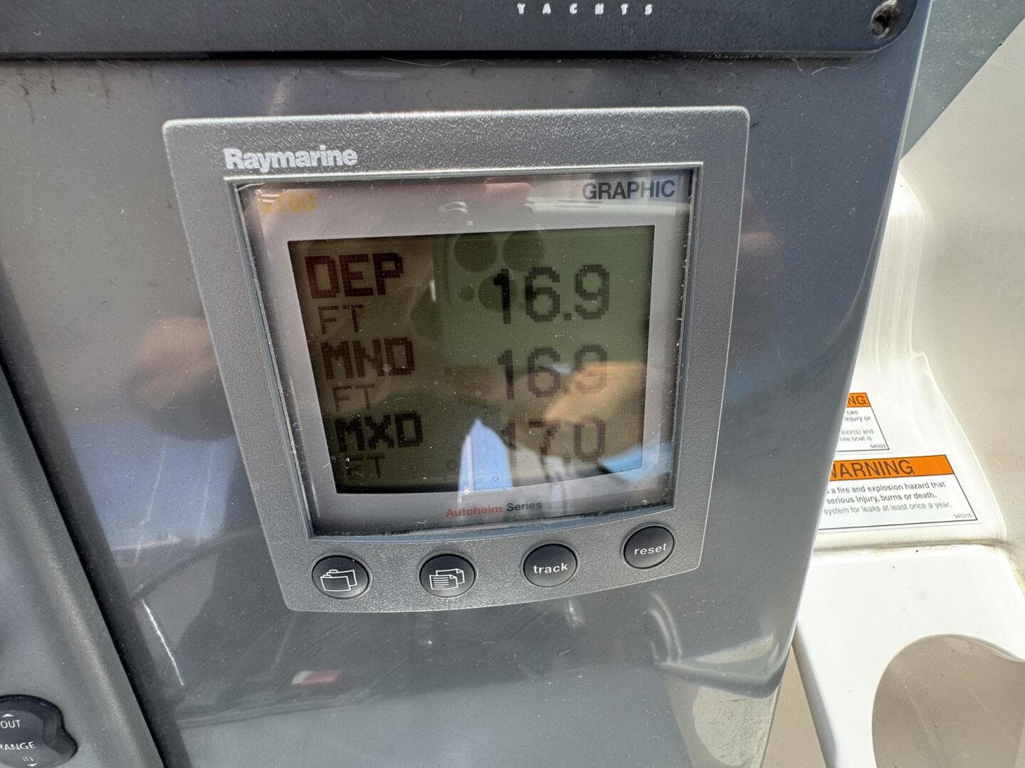 2005 Tiara Yachts 3200 Open — photo 48