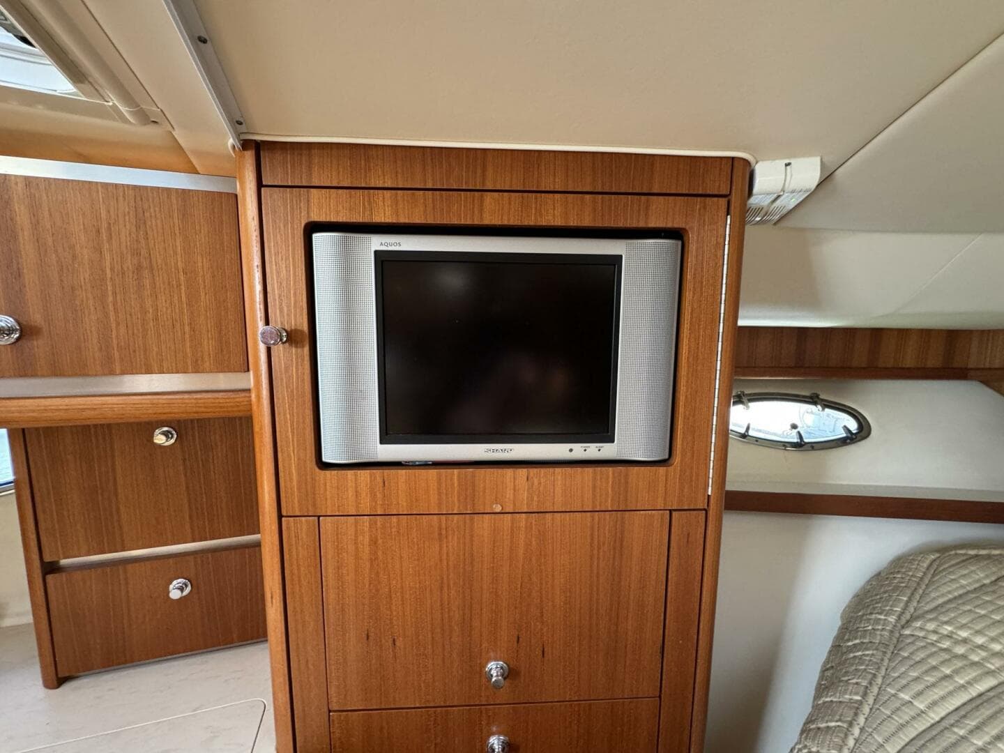 2005 Tiara Yachts 3200 Open — photo 40
