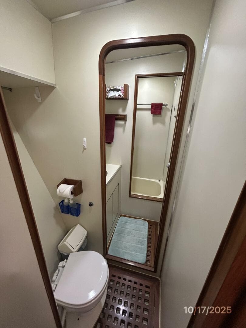 1989 Kha Shing 40 Sedan — photo 57