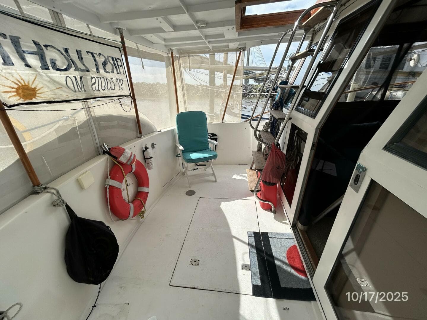 1989 Kha Shing 40 Sedan — photo 31