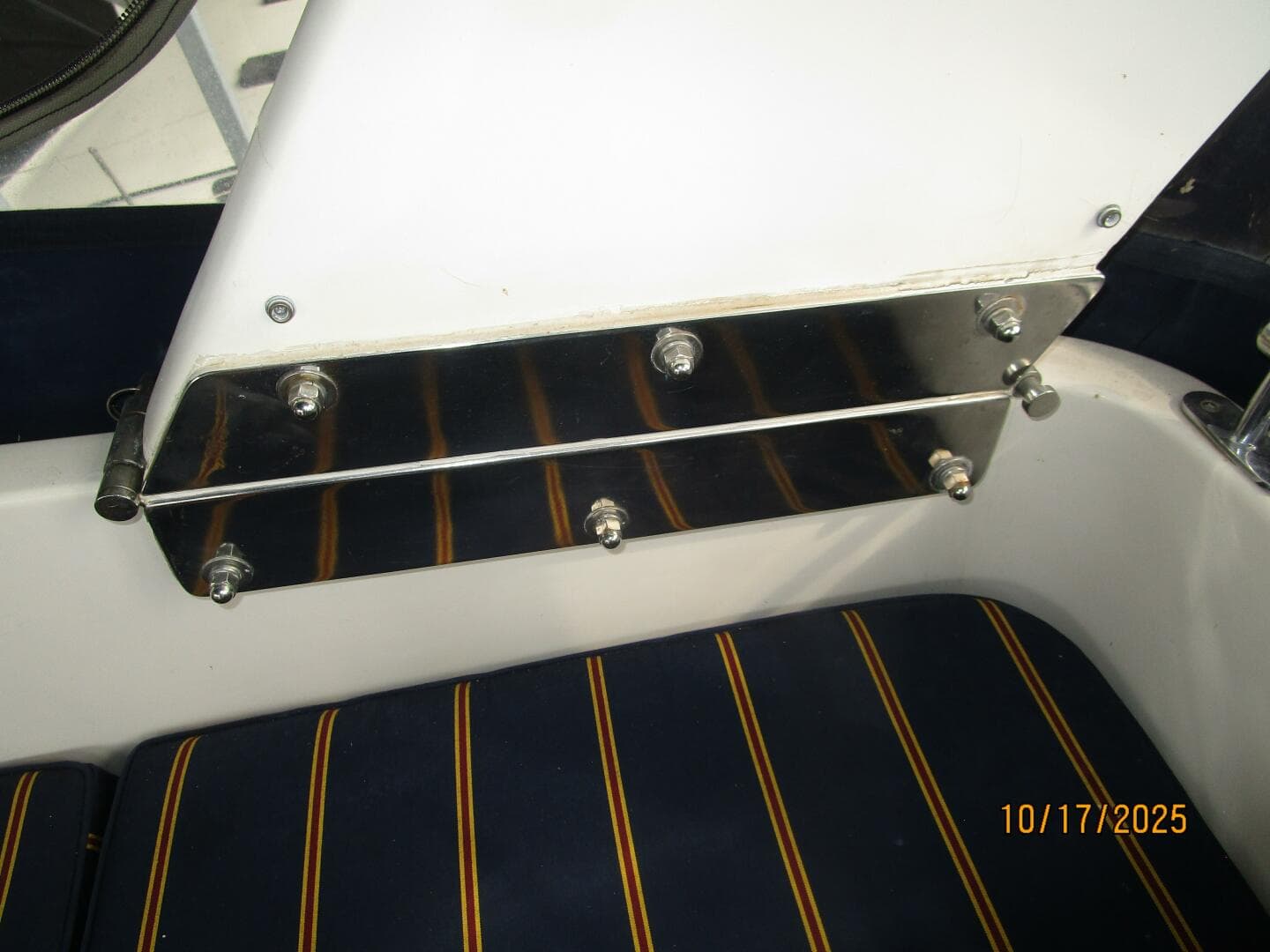 1989 Kha Shing 40 Sedan — photo 28