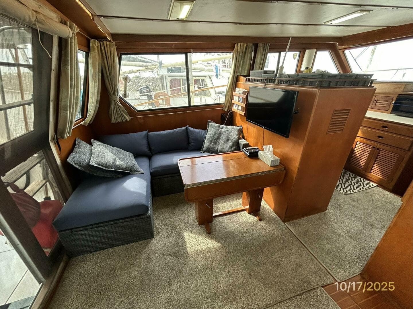 1989 Kha Shing 40 Sedan — photo 41