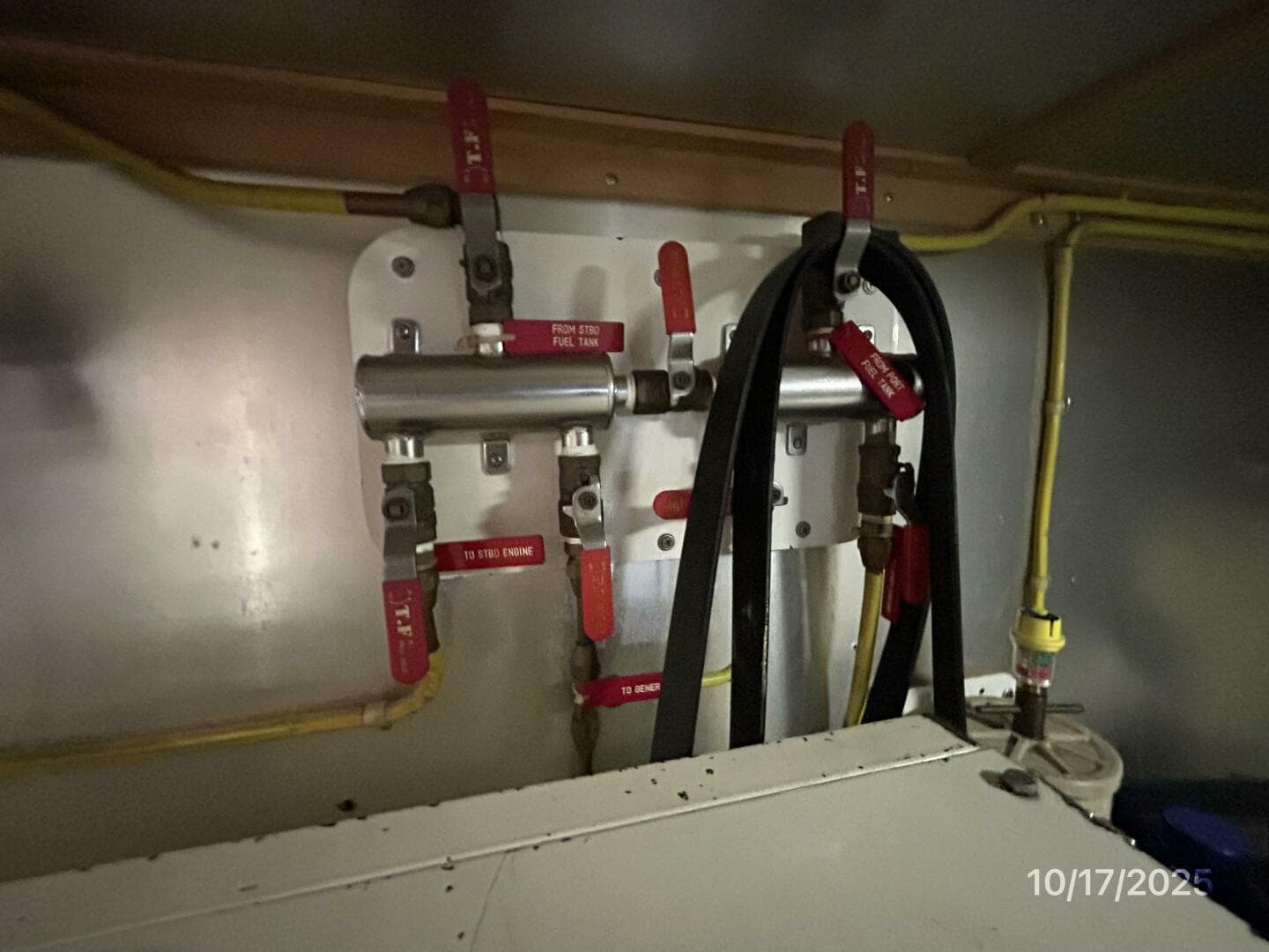 1989 Kha Shing 40 Sedan — photo 64