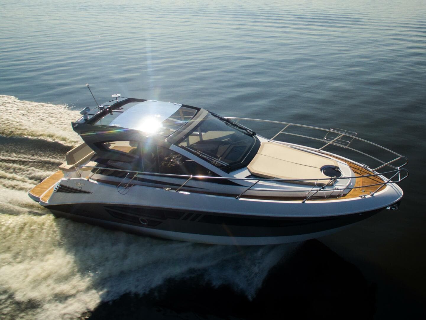 2026 Cobrey 33 HT — photo 4