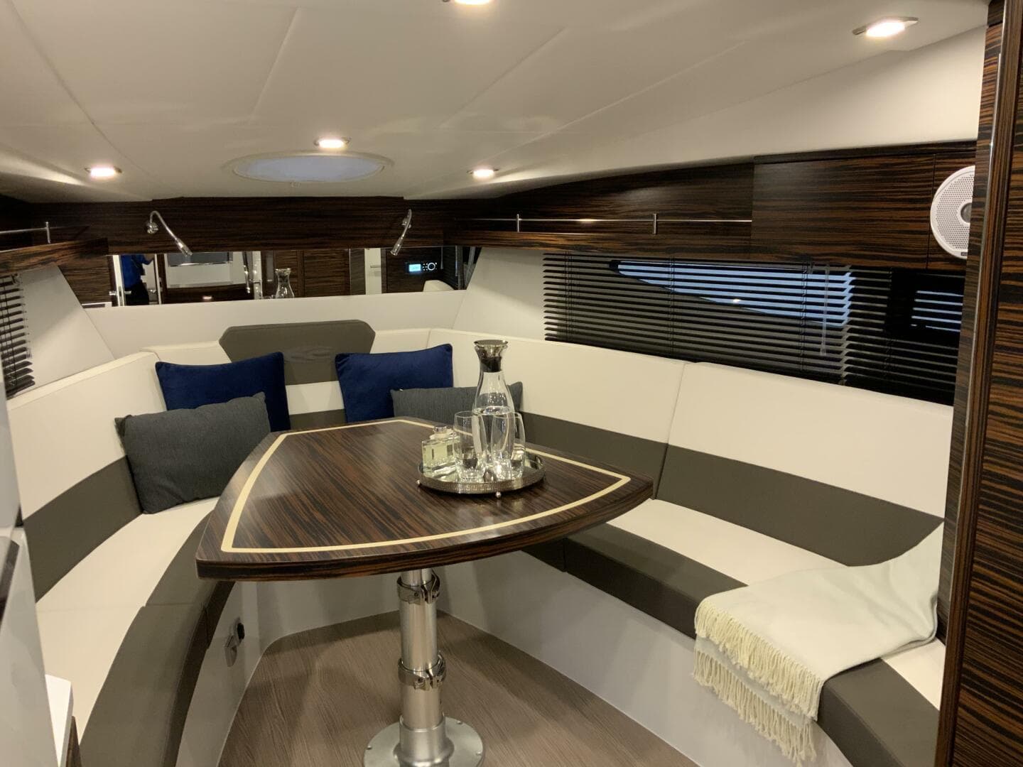 2026 Cobrey 33 HT — photo 10