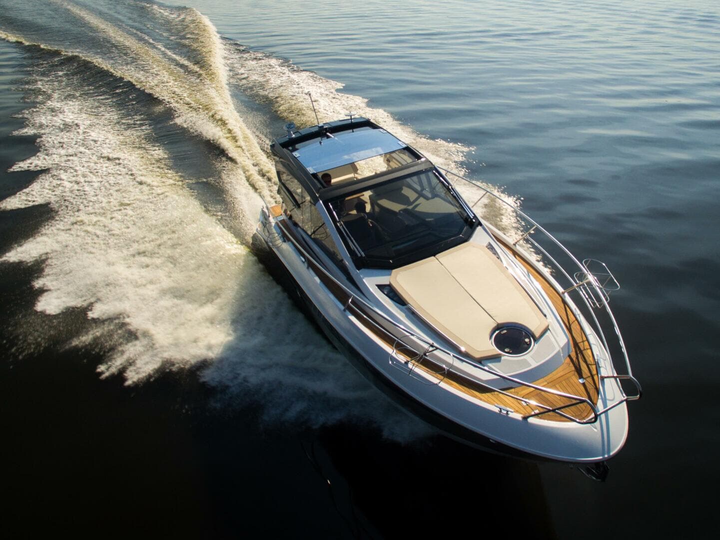 2026 Cobrey 33 HT — photo 5