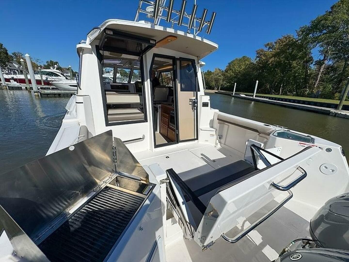 2022 Cutwater 288 C — photo 13
