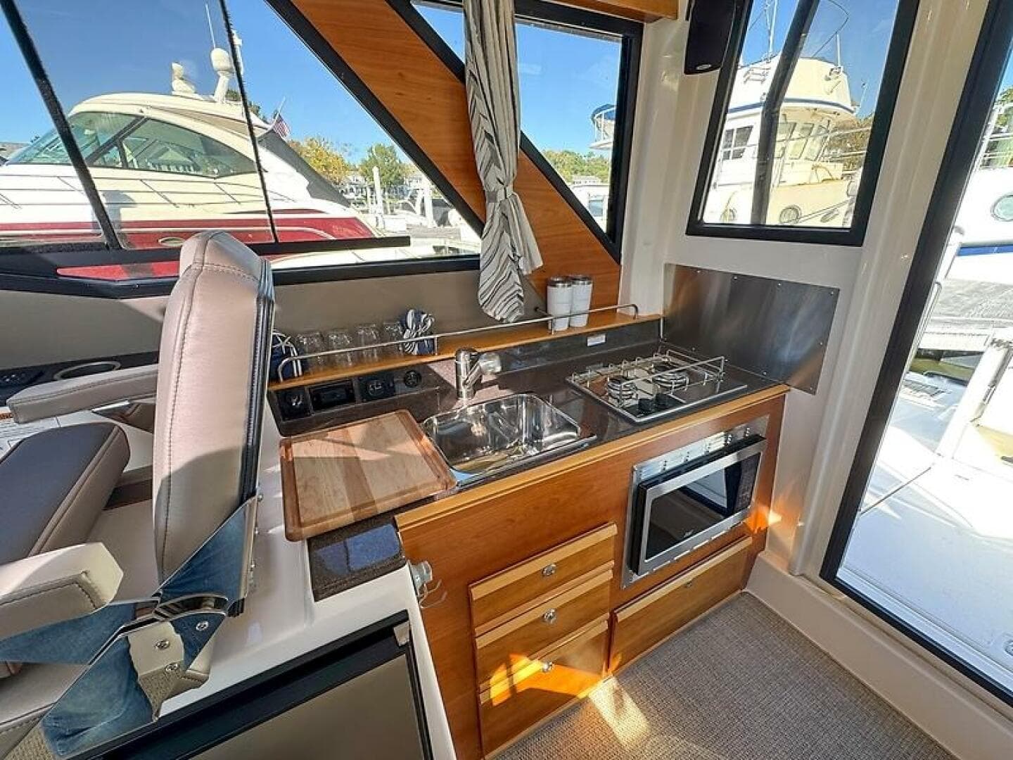 2022 Cutwater 288 C — photo 37