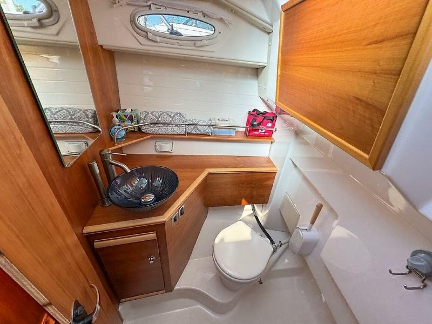 2022 Cutwater 288 C — photo 26