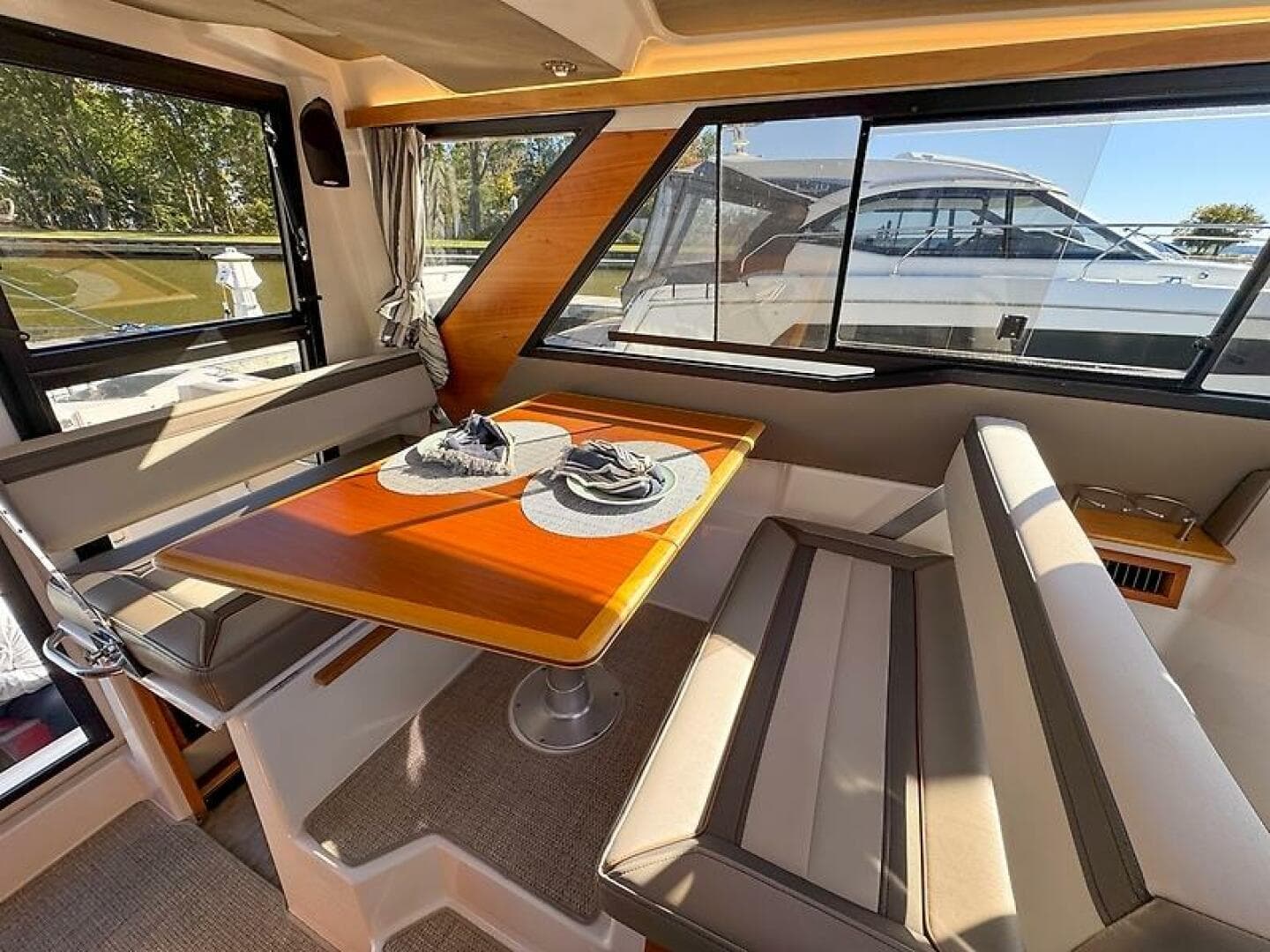 2022 Cutwater 288 C — photo 21