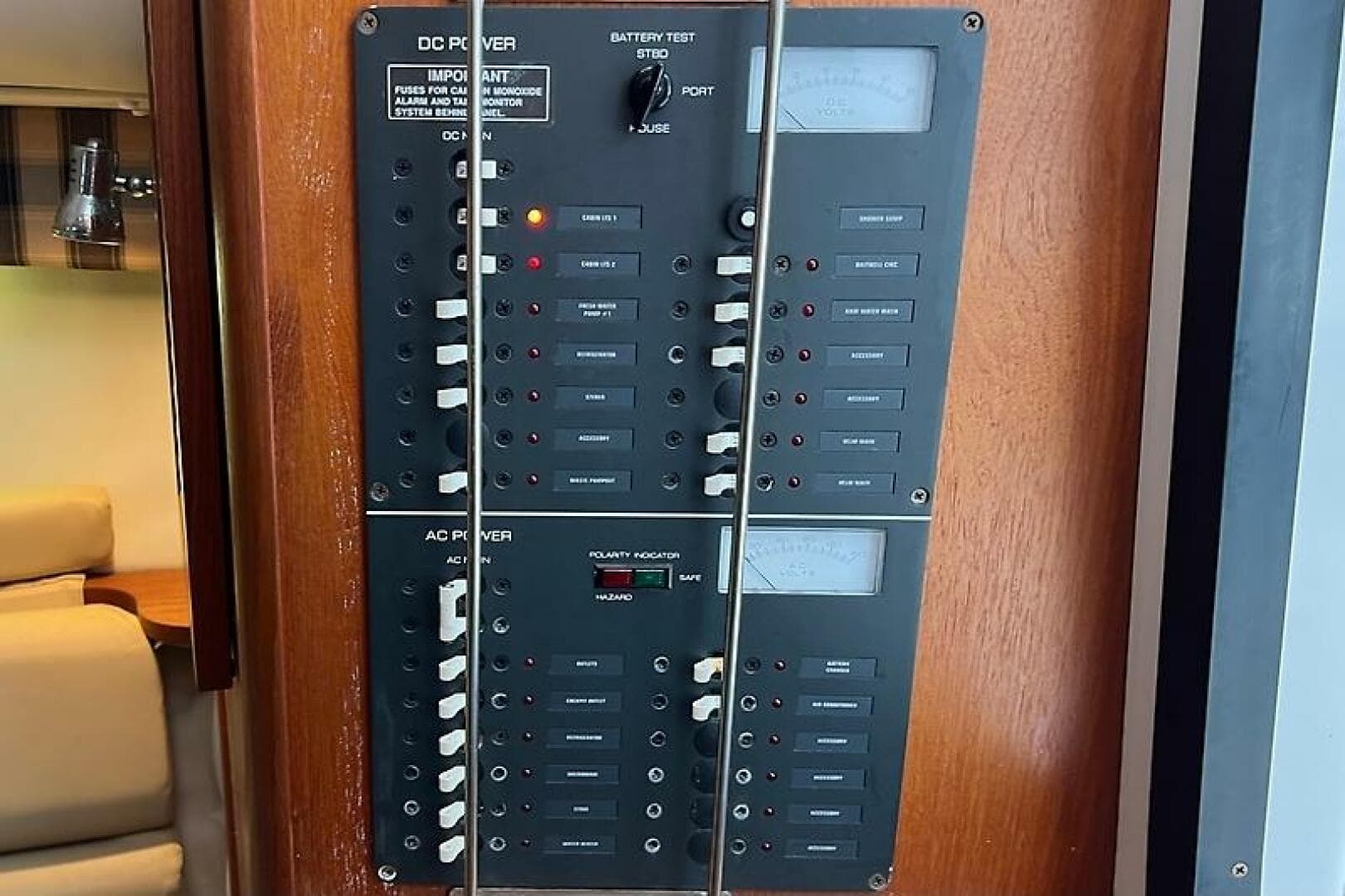 2001 Pursuit 3000 Offshore — photo 25