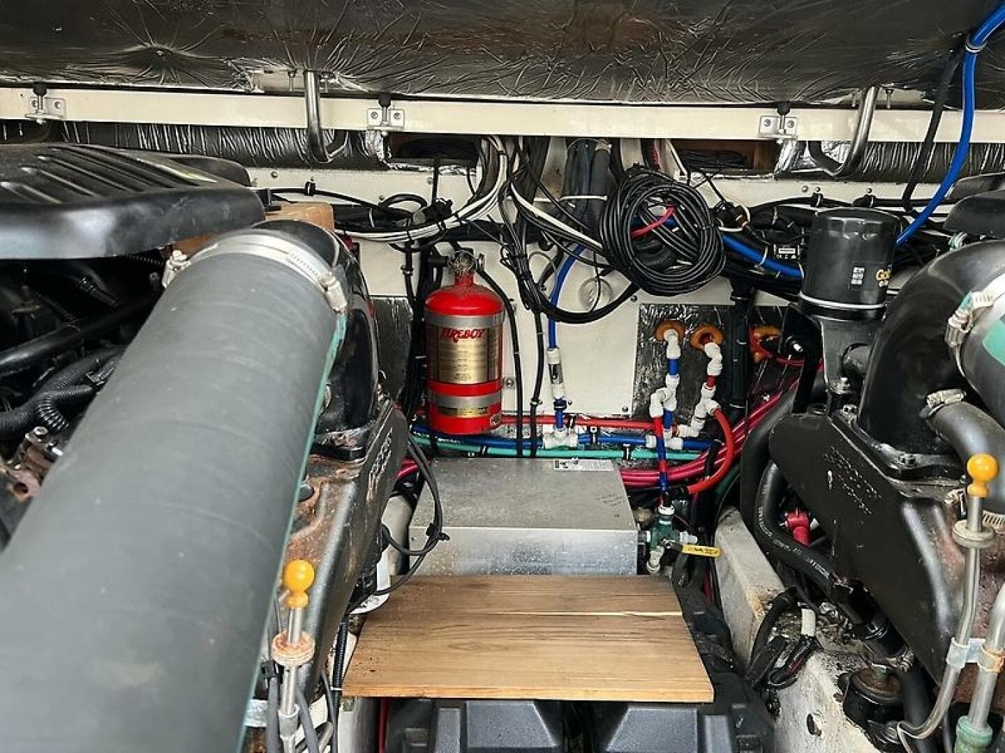 2001 Pursuit 3000 Offshore — photo 27