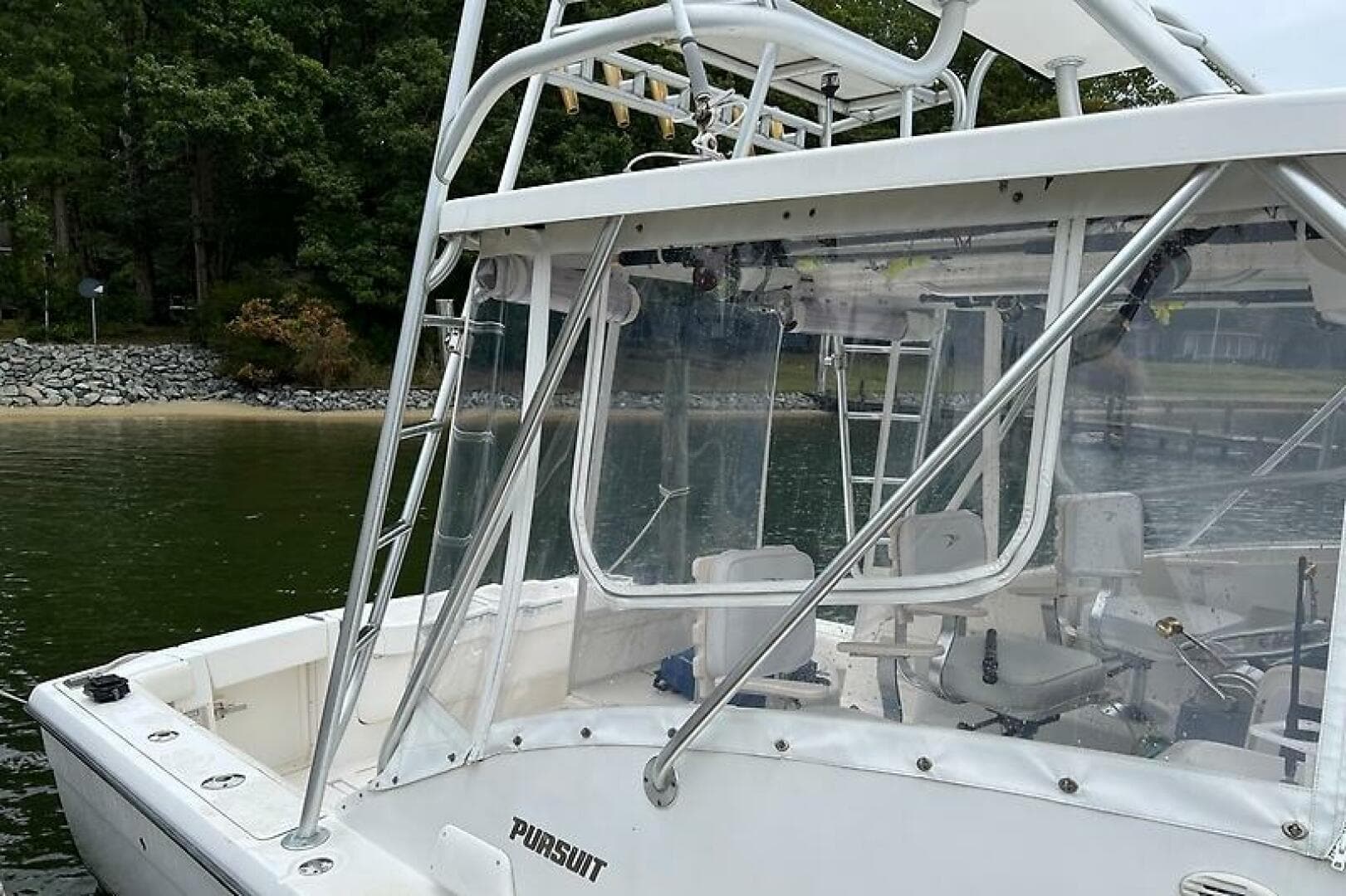 2001 Pursuit 3000 Offshore — photo 7