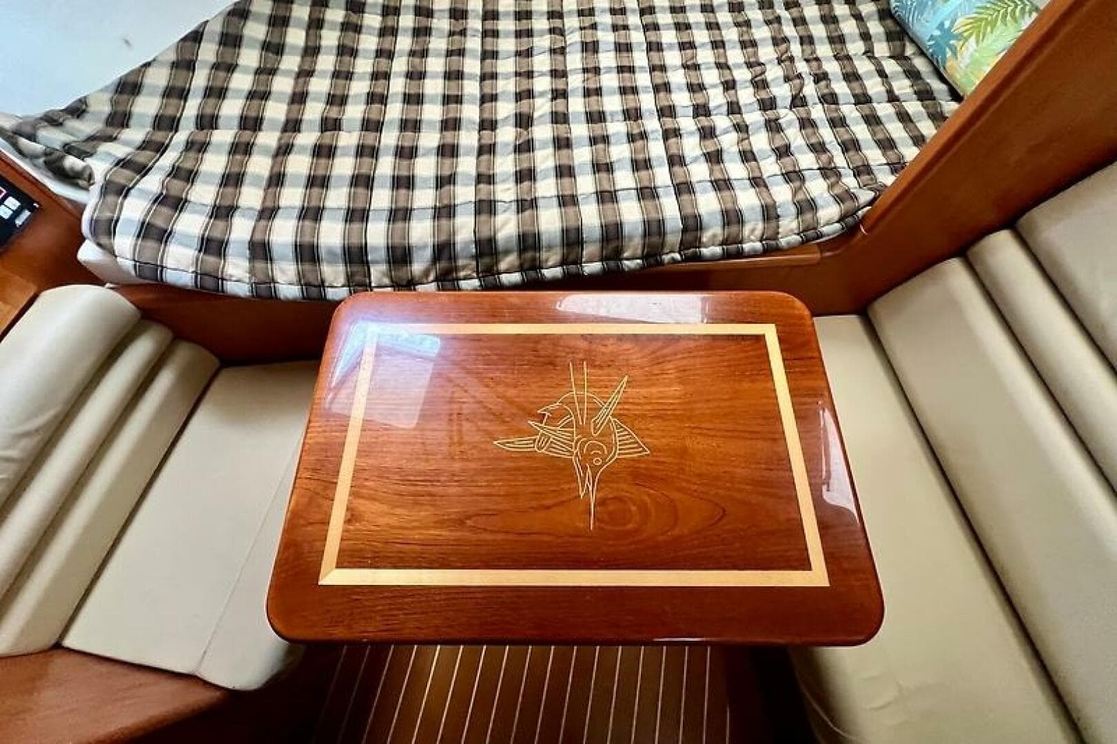 2001 Pursuit 3000 Offshore — photo 17