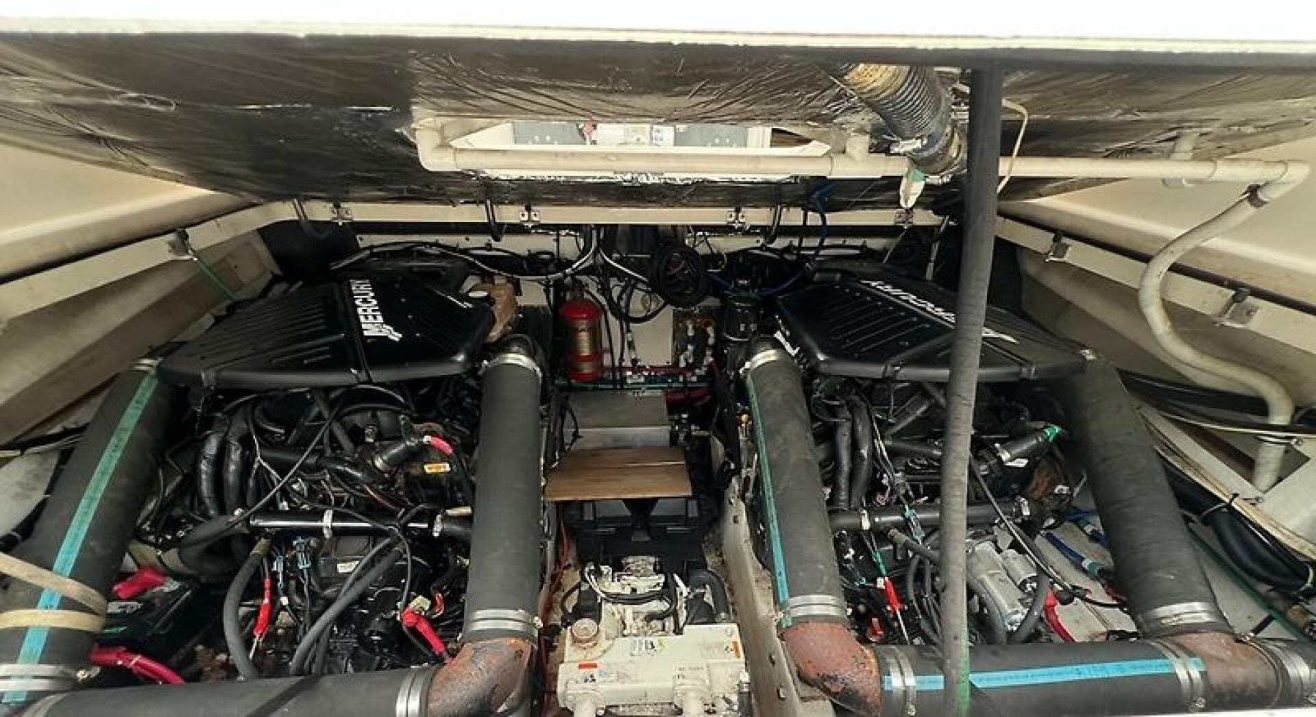 2001 Pursuit 3000 Offshore — photo 26