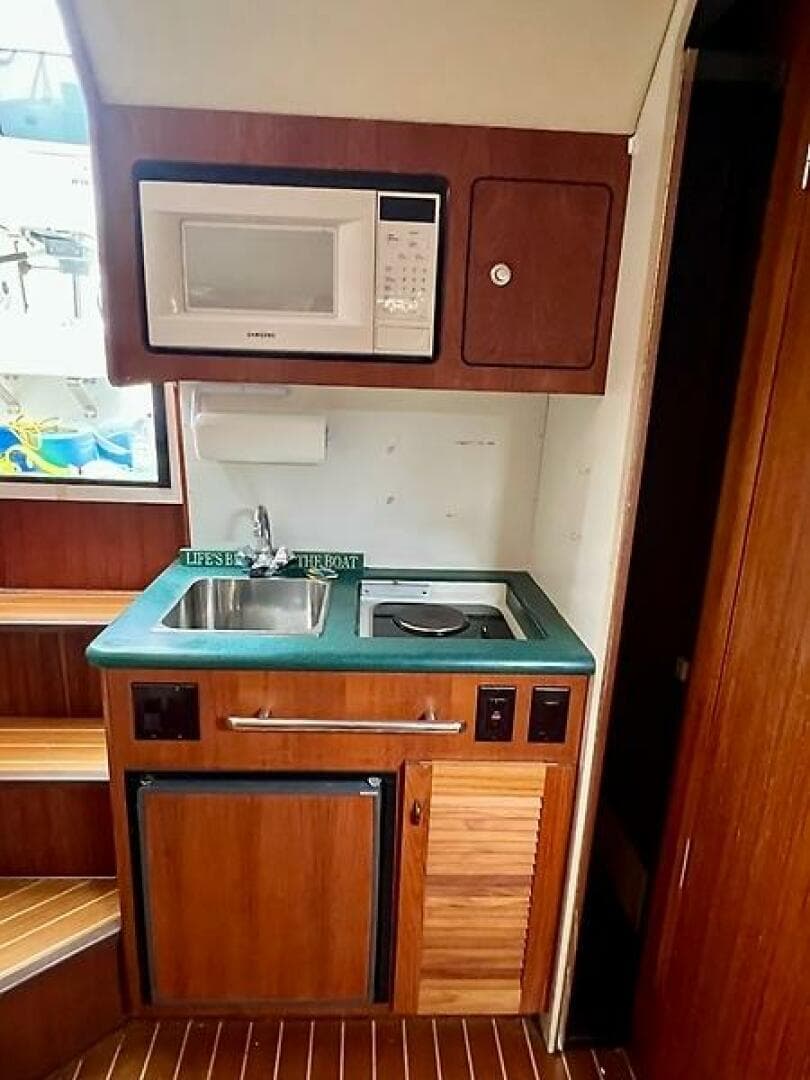 2001 Pursuit 3000 Offshore — photo 20