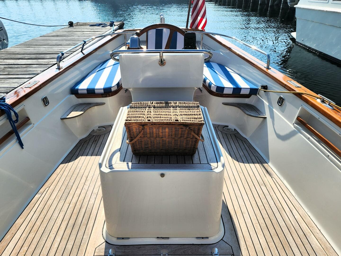 2007 Custom Flanders Bay 27 — photo 7