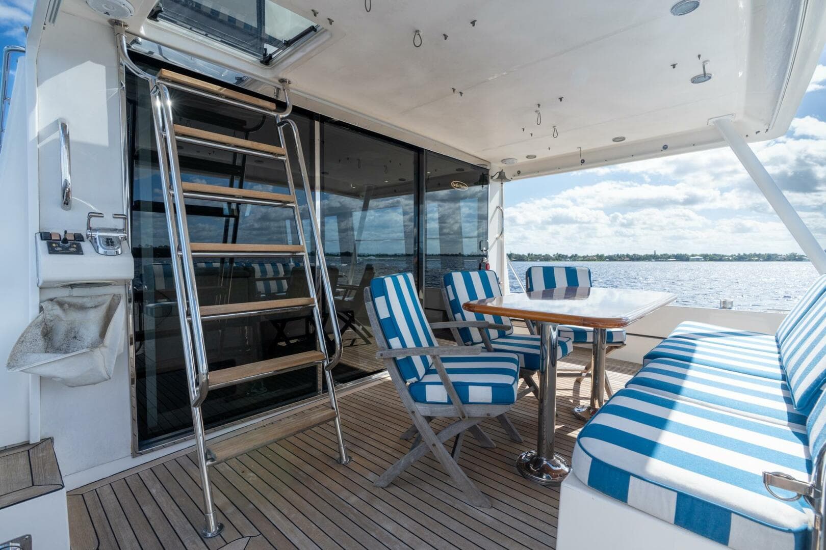 2009 Pacific Mariner 65 — photo 26