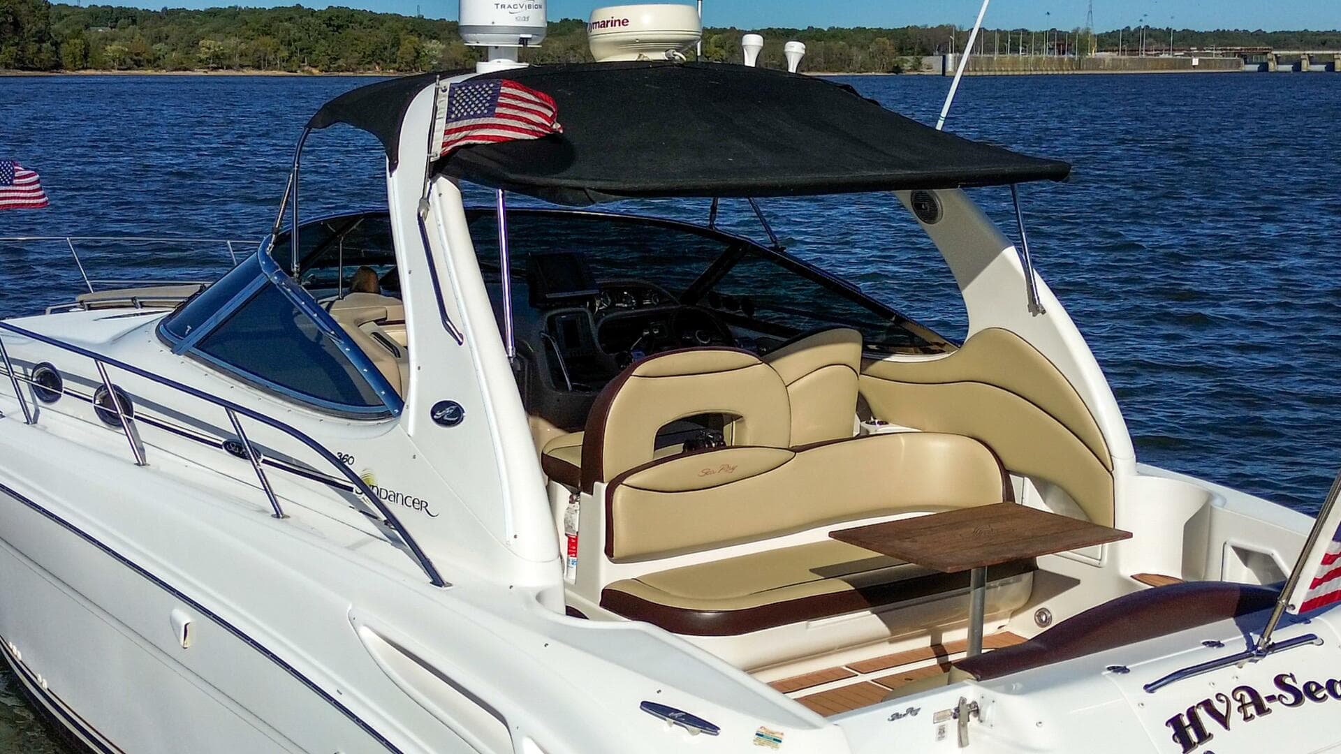2002 Sea Ray 360 Sundancer — photo 13