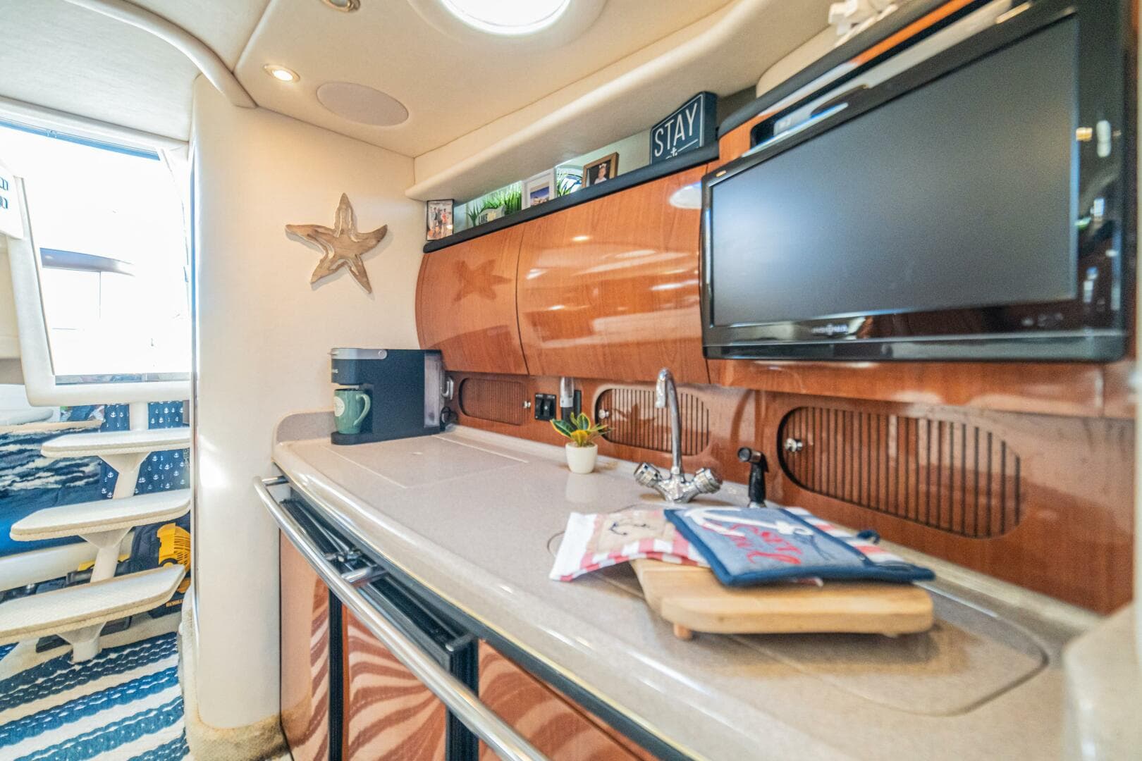 2002 Sea Ray 360 Sundancer — photo 28