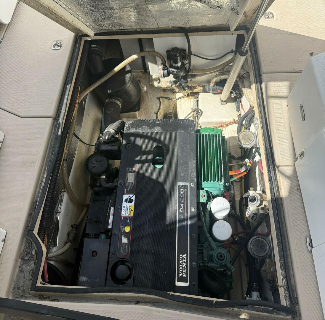 2012 Cutwater C-28 — photo 33