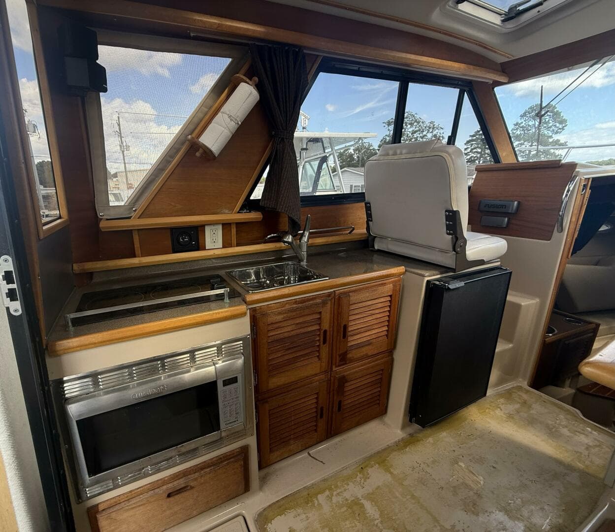 2012 Cutwater C-28 — photo 28