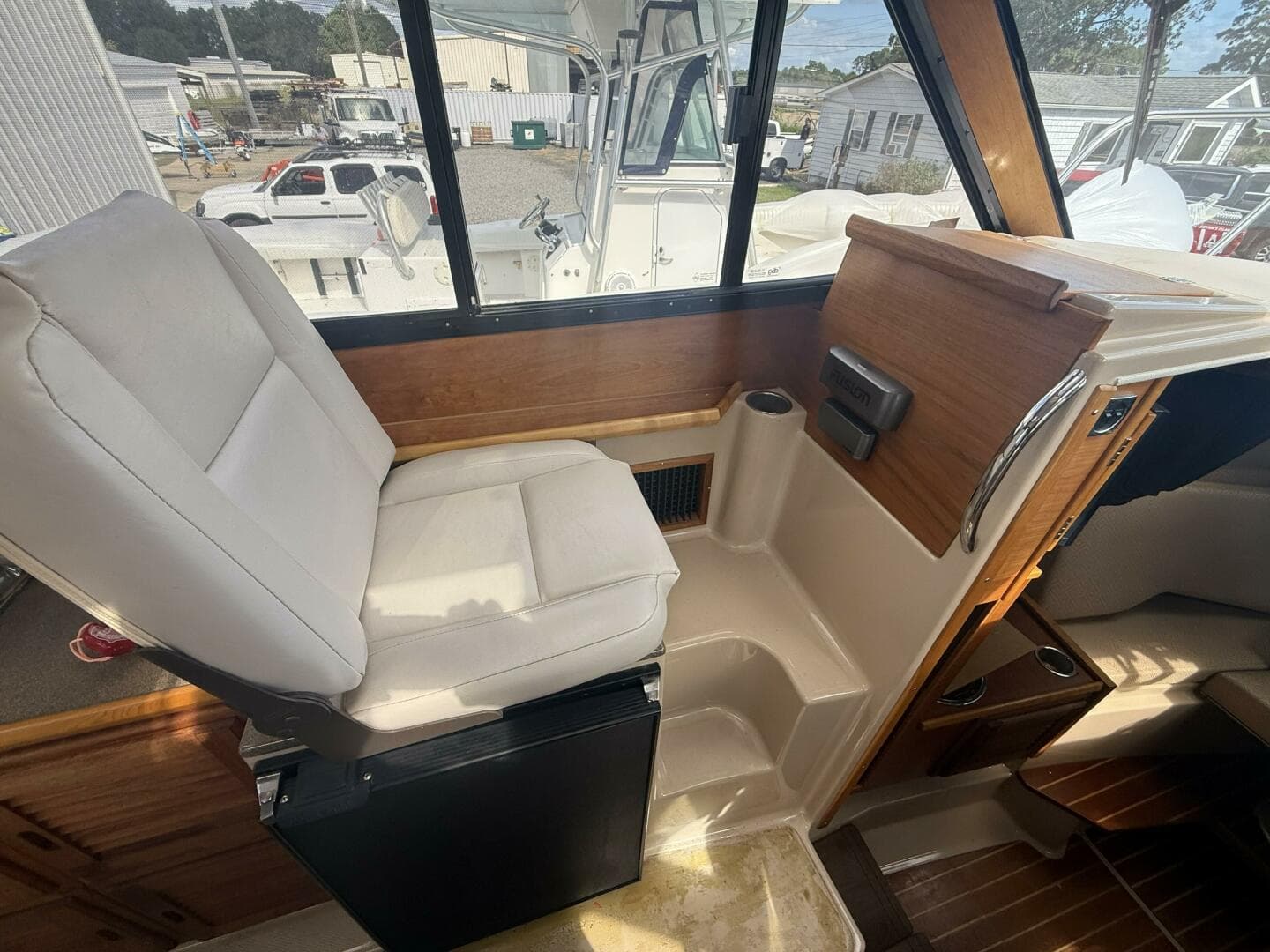 2012 Cutwater C-28 — photo 21