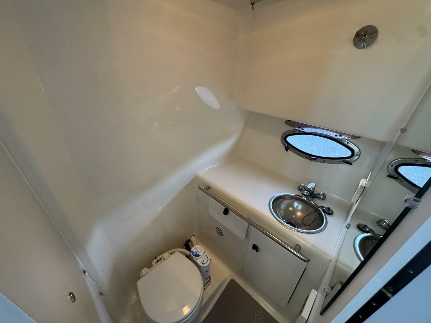 2005 Tiara Yachts 2900 Open — photo 16