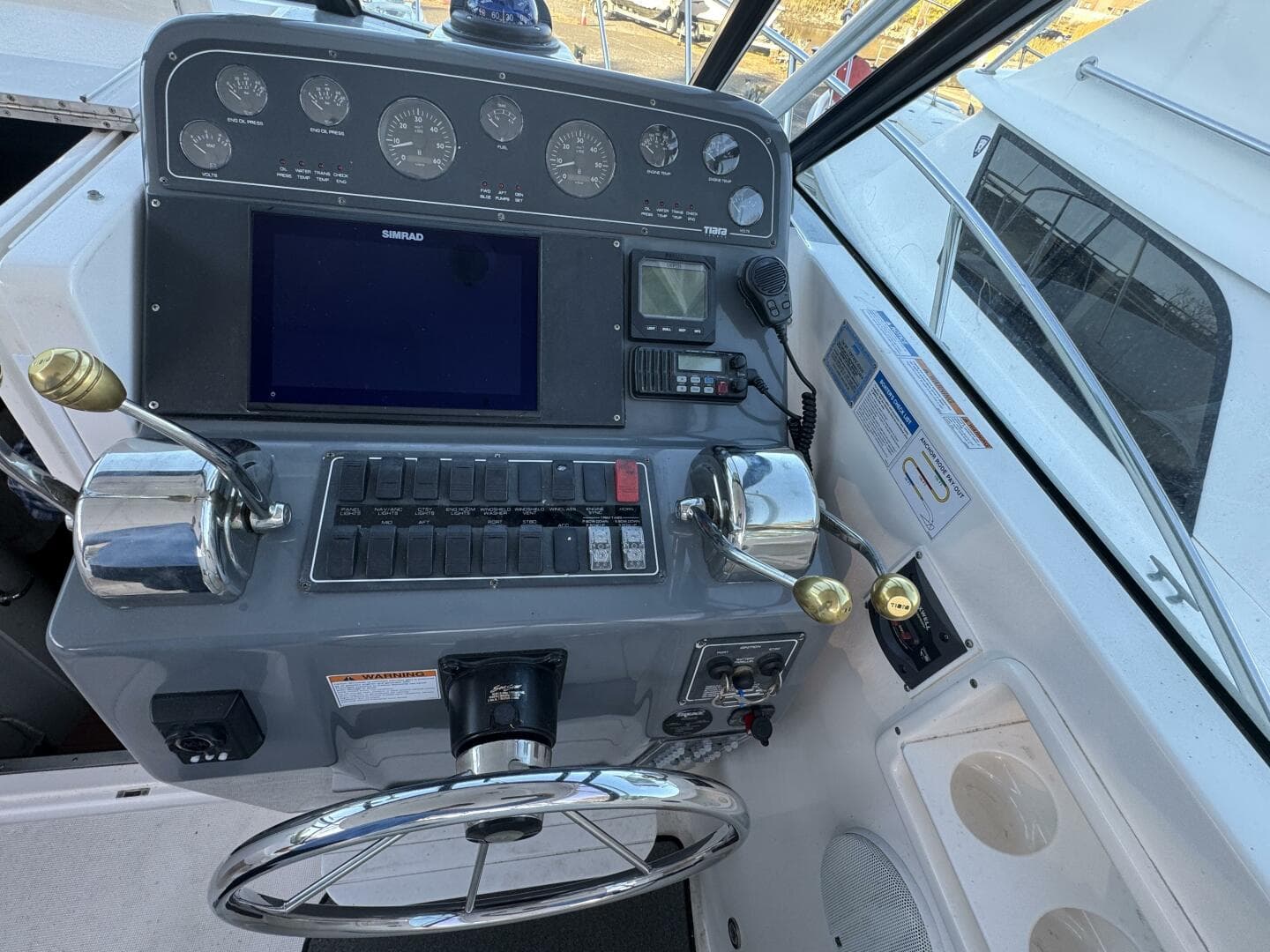 2005 Tiara Yachts 2900 Open — photo 11